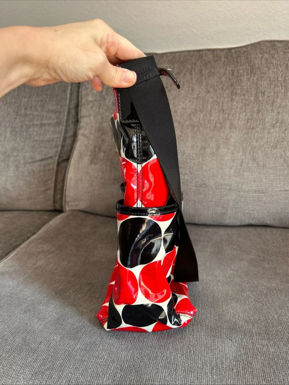 Kate Spade Daycation Serena Diaper Bag Polka Dot Red Black White